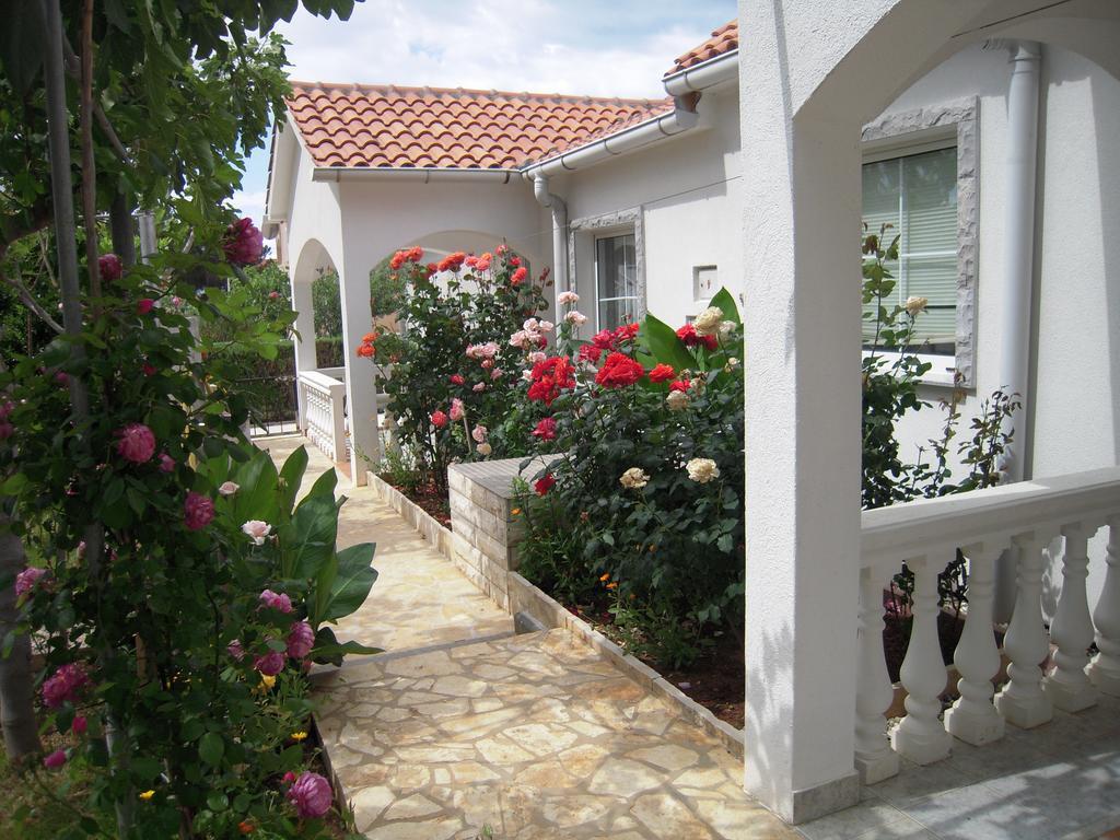 Apartments Marijeta Вир Екстериор снимка