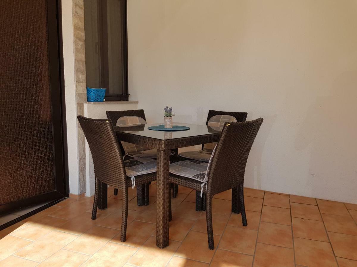 Apartments Marijeta Вир Екстериор снимка